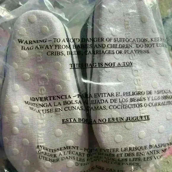 Little boy, sandal size 6 to 9 months as shown in picture 5 inches long. - Picture 2 of 4